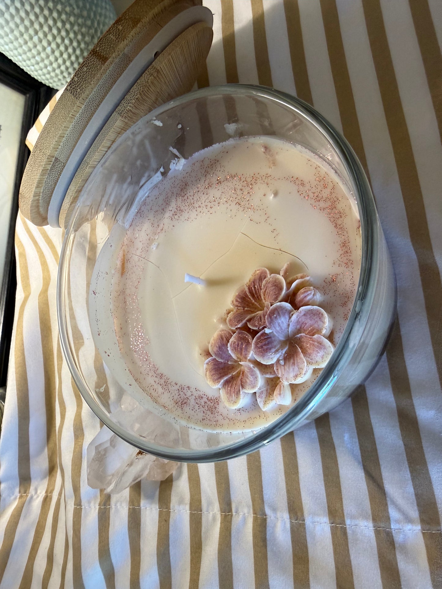 🌺 Hawaiian Flower Candle
